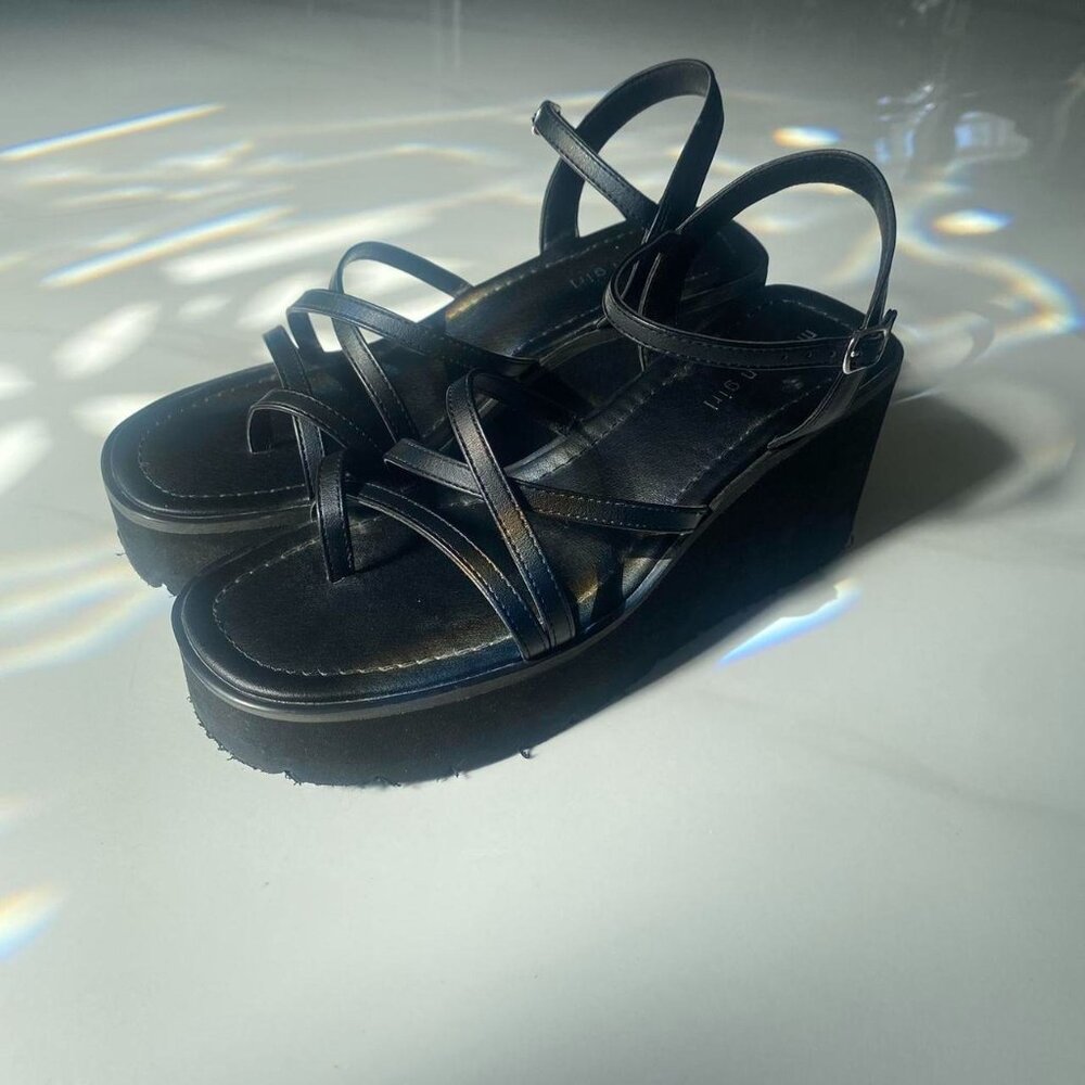 madden girl black strappy platform chunky y2k sandals